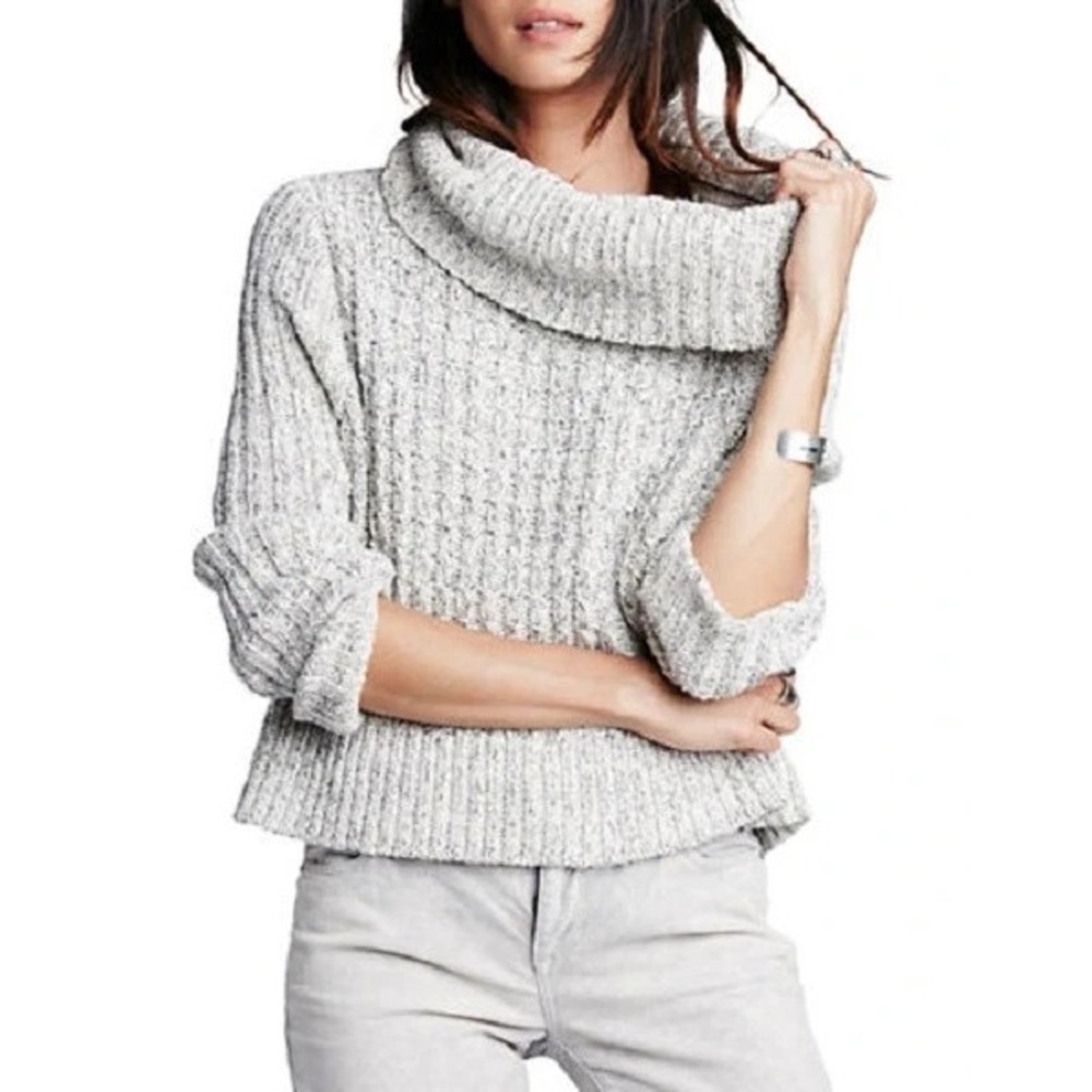 Free People Twist Cable Turtleneck Sweater Medium Y2K Knit Bell Sleeve A011639